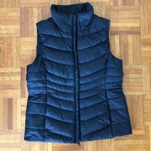 North Face puffy vest - black